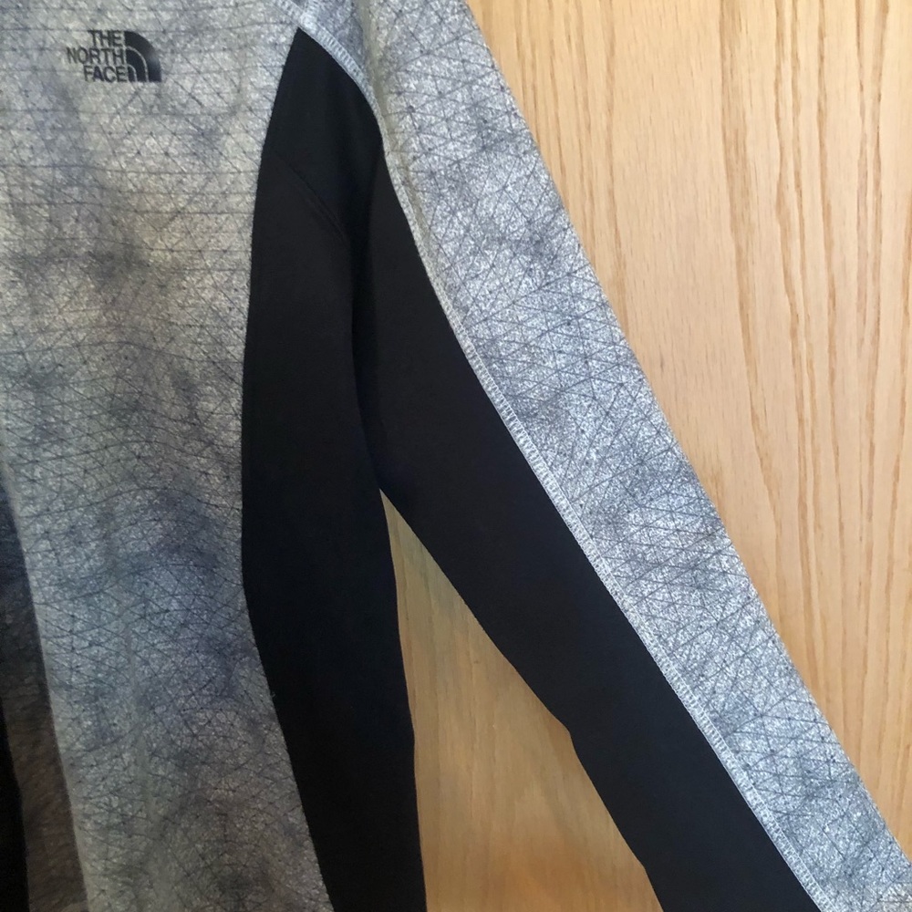 North Face pullover - Picture 4 of 4